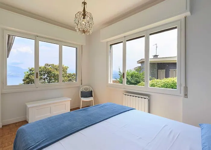 Lovely With Amazing Views! - Casa Laura Vakantiehuis Stresa