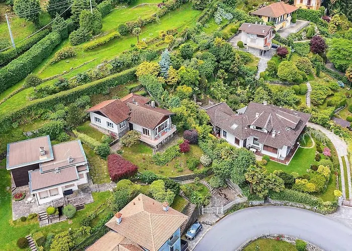 Lovely With Amazing Views! - Casa Laura 스트레사